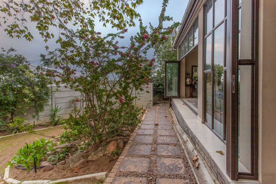 3 Bedroom Property for Sale in Courtrai Western Cape